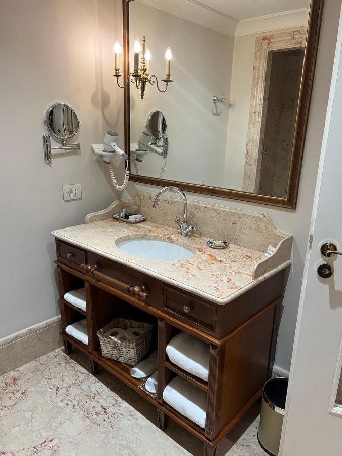 Ebel Boutique 4*
