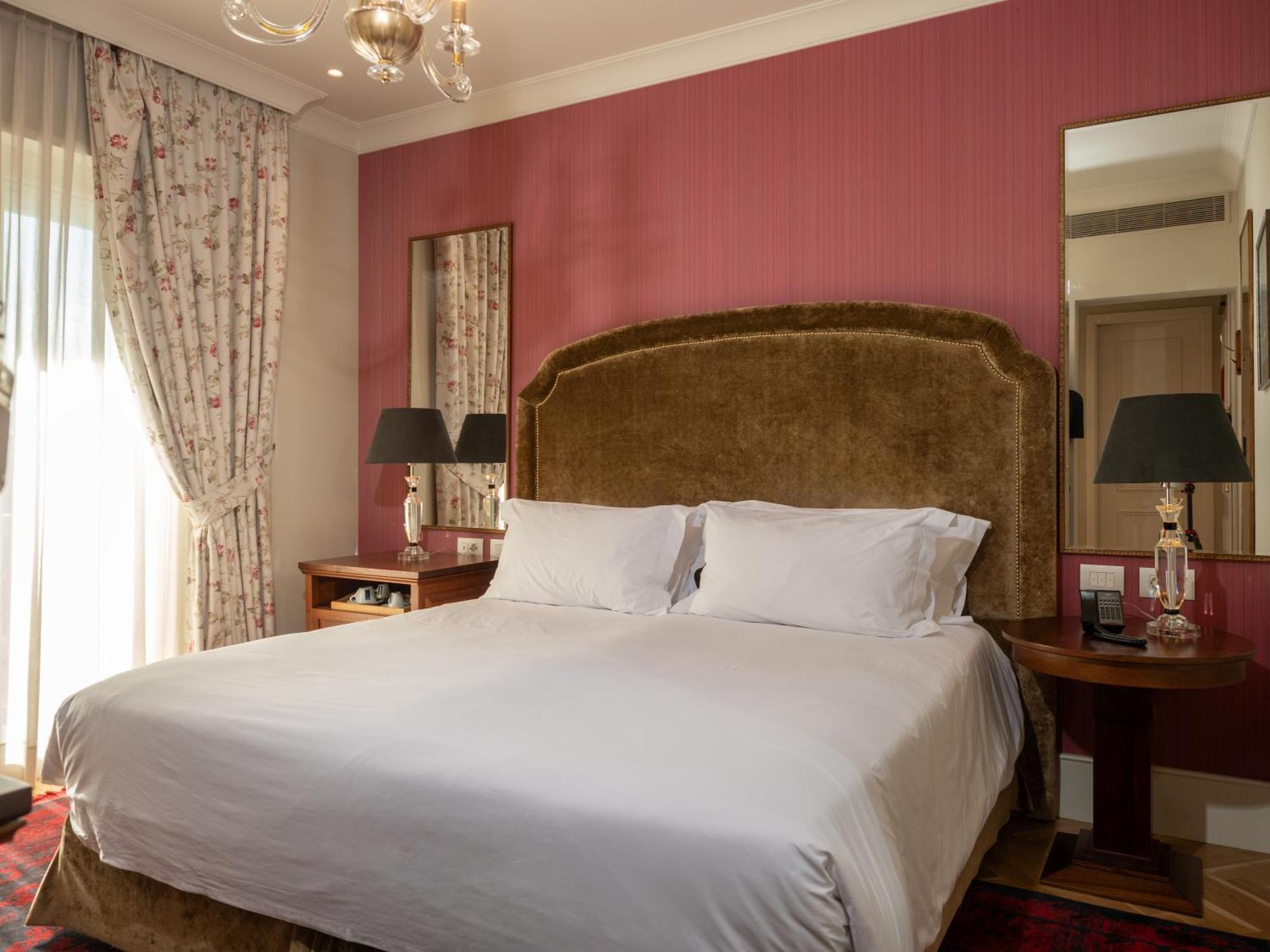 Ebel Boutique Hotel 4*